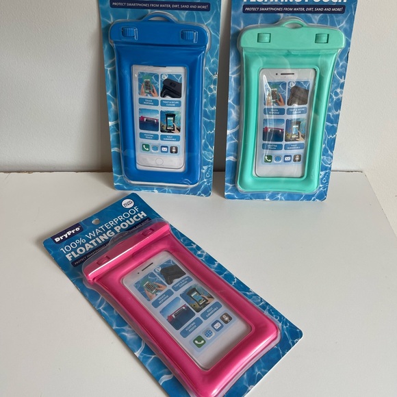 DRYPRO 100% WATERPROOF Floating Pouch Protectors Set of three (3) - Picture 4 of 5